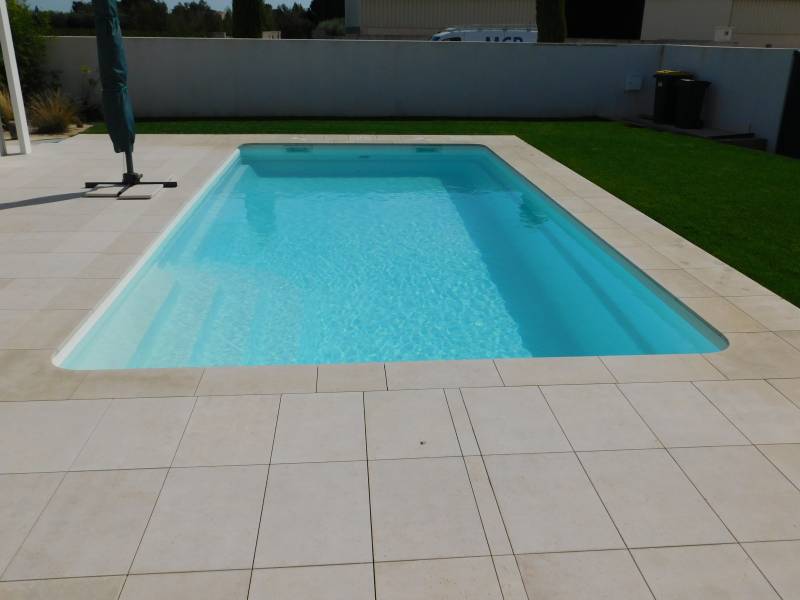 Devis piscine coque polyester 8X4 gratuit sur Grenoble