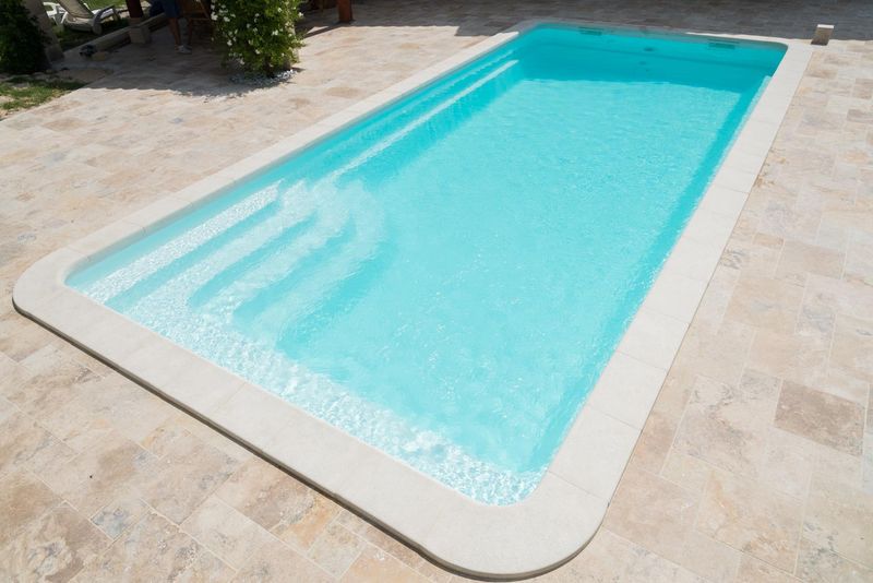 Modèle de piscine rectangulaire 10X4 installée à Perpignan