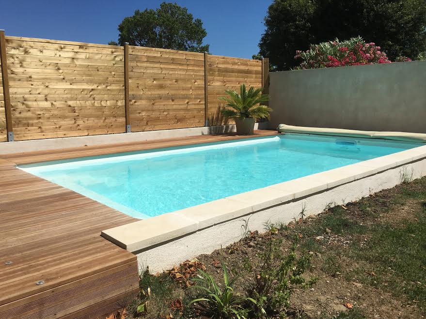 Acheter une piscine coque polyester 6X3 sur Aix en Provence