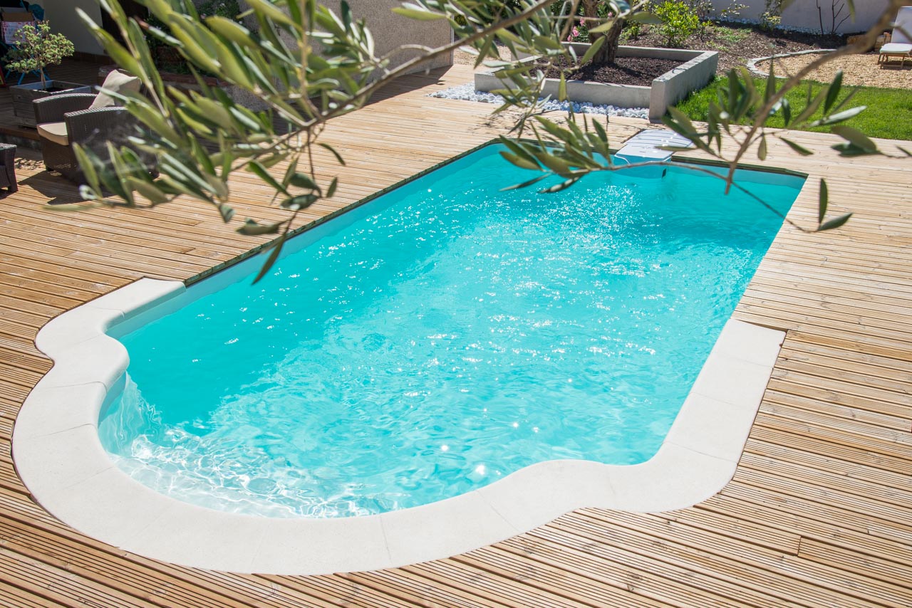 Modèle de piscine prête au bain dans l'Hérault