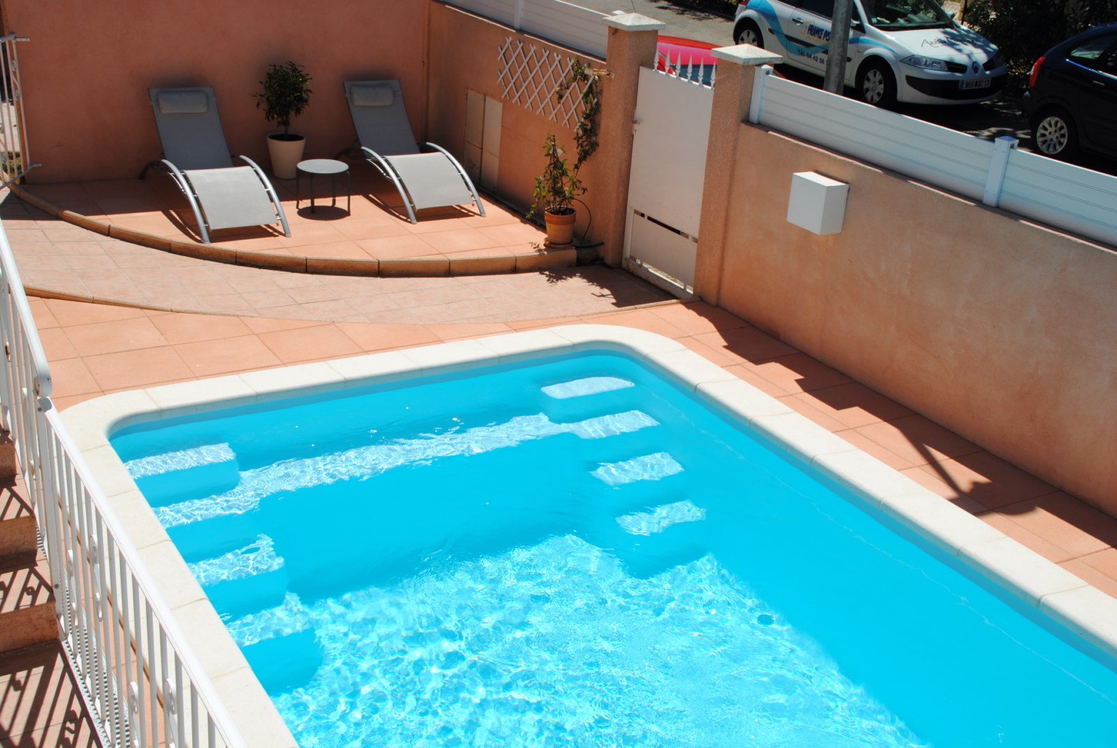 Petite piscine coque avec installation sur Montpellier dans l'Hérault