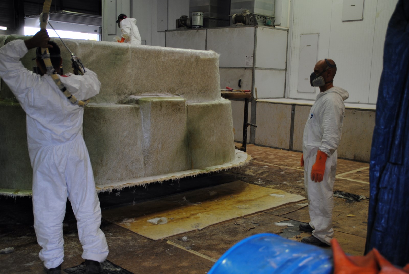 pose de fibre de verre de différentes épaisseurs
