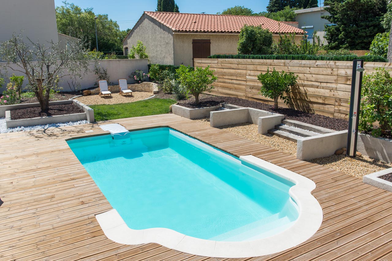 idée de réalisation de piscines coque polyester avec BLOC Filtrant